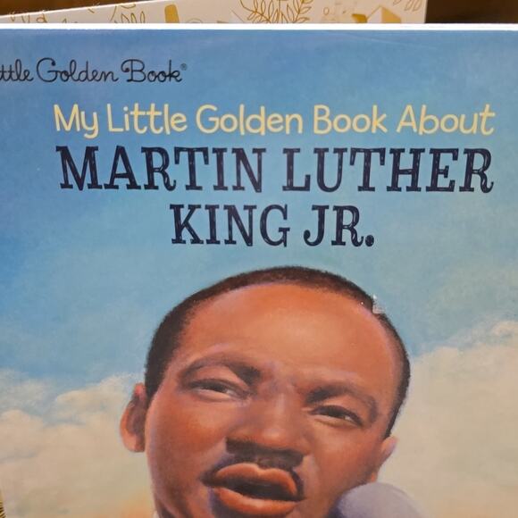 New Little Golden Book Martin Luther King Jr.‎ Children's history story book - Picture 2 of 6